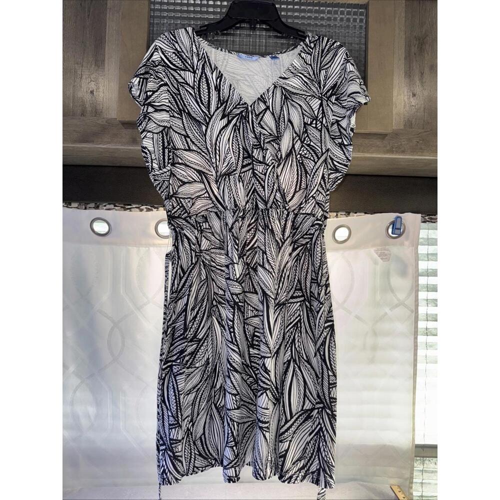 IZOD -  Women’s Size Large Black and White Summer Dress
